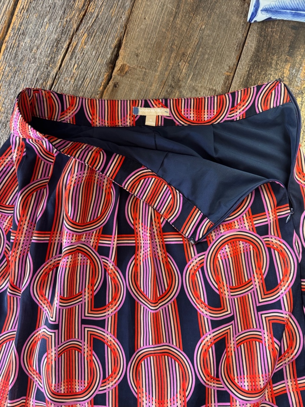 Banana Republic Retro Print Skirt Size 10 - Picture 6 of 9